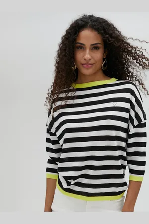 Lola Casademunt Top 