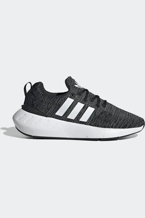 adidas Boty Swift Run 22