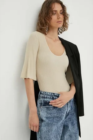 By Malene Birger Svetr barva