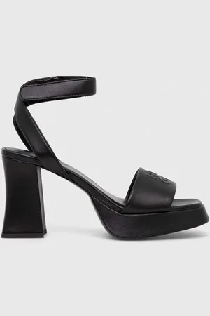 HUGO BOSS Kožené sandály Vicky barva, 50513175