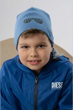 Jamiks Dětská čepice GORI z tenké pleteniny