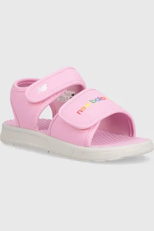 New Balance Dětské sandály SYA750C3 barva