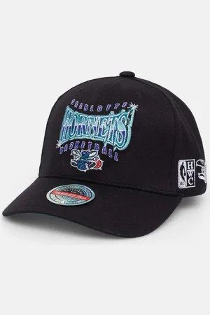 Mitchell & Ness Čepice s vlněnou směsí Charlotte Hornets barva, s aplikací, HHSSINTL1434-CHOBLCK
