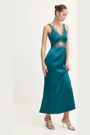 Never Fully Dressed Šaty Mimi Dress barva, maxi, NFDDR1715