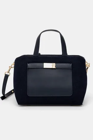 Tommy Hilfiger Kabelka s příměsí vlny tmavomodrá barva