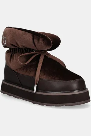 Juicy Couture Sněhule TANYEL barva, JCFBTS224018