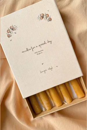 Konges Sløjd Sada narozeninových svíček 20 PACK BIRTHDAY TRAIN CANDLES