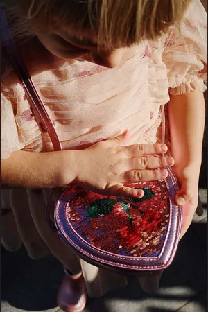 Konges Sløjd Dětská kabelka TUT HEART SEQUIN BAG barva, KS101719