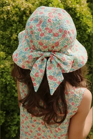 Konges Sløjd Dětský klobouk ELIN BOW SUN HAT GOTS barva, KS102732
