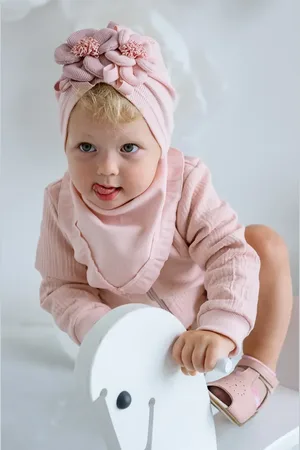Jamiks Dětská čepice RIMMA barva, z tenké pleteniny, JWH001