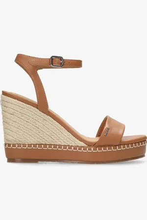 Mexx Sandály RICKY PALACE barva, na platformě, MI001601251W