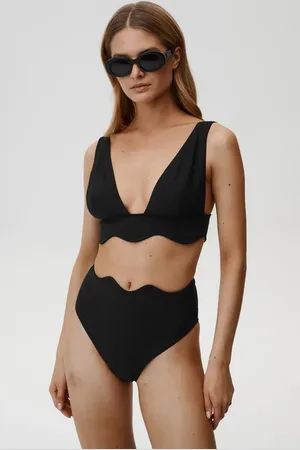 UNDRESS CODE Plavková podprsenka Bardot Bikini Top barva, měkký košík, 930