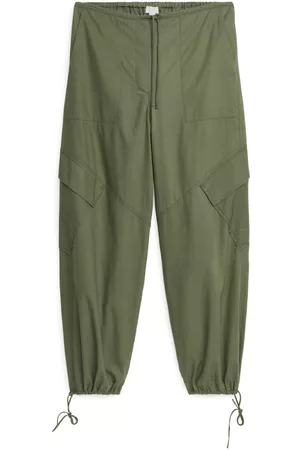 ARKET Ženy Kapsáče - Lyocell Blend Cargo Trousers - Green