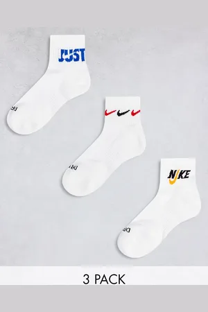 Nike Cushioned Everyday Triple Swoosh socks in