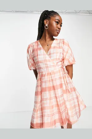Forever New Puff sleeve mini dress in oversized check