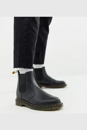 Dr. Martens Vegan 2976 chelsea boots in smooth