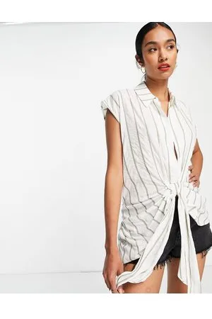 River Island Tie front short sleeved shirt in stripe