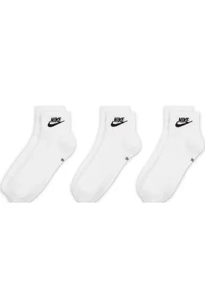 Nike Everyday Essential 3 pack ankle socks in