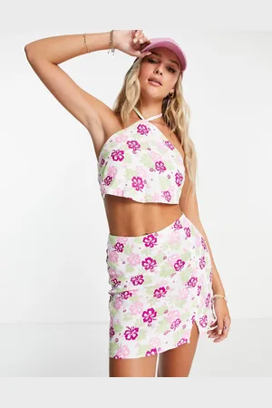 Pull&Bear High waisted mini skirt in floral print