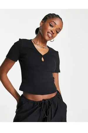 Noisy May Ribbed keyhole detail top in