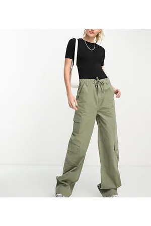 ASOS ASOS DESIGN Tall oversized cargo trouser with multi pocket in khaki