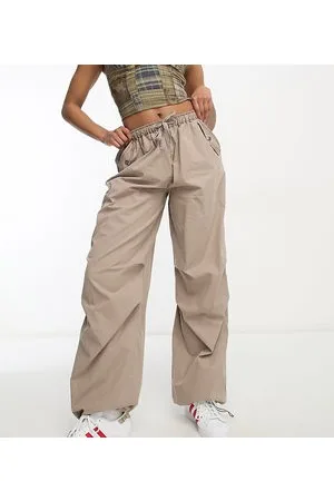 ASOS ASOS DESIGN Tall parachute cargo trouser in washed sand