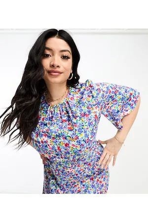Influence Midi dress in ditsy floral print