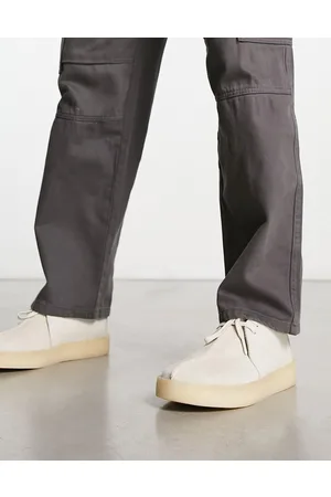 Clarks Trek cup shoes in white suede
