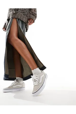 Vans Rowley Classic trainers in beige