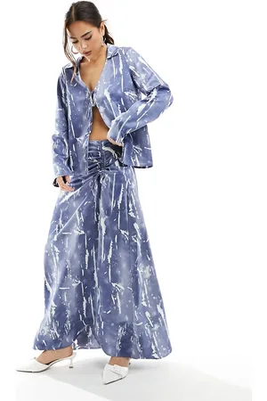 VERO MODA Satin ruched front maxi skirt co-ord in crinkle print