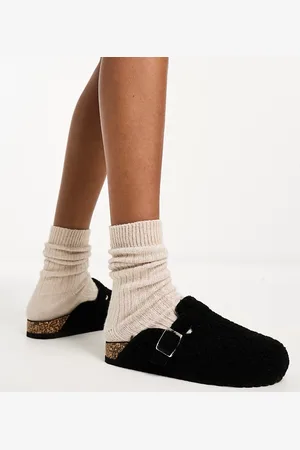 Glamorous Teddy mules in