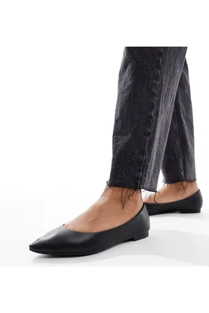 New Look Flat pointed shoe in
