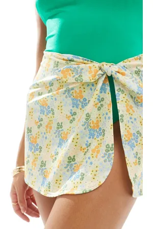 & OTHER STORIES Sarong in floral print