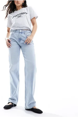 Pull&Bear Mid rise straight leg jean in light blue