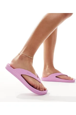 Reef Watercourt flip flops in bright