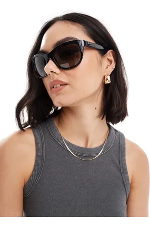 Ray-Ban Pointed round sunglasses in and grey gradient