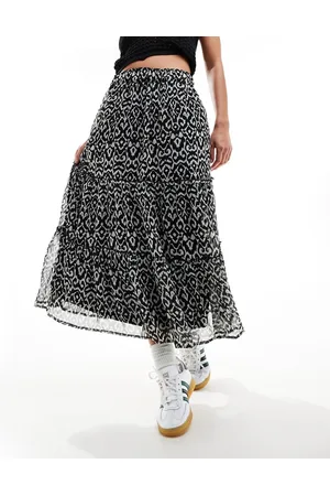 New Look Tiered midi skirt in print