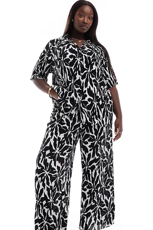 ONLY Wide leg trouser co-ord in abstract flower print