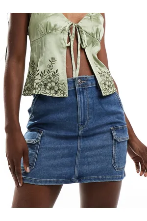 ONLY Mini cargo skirt in medium wash