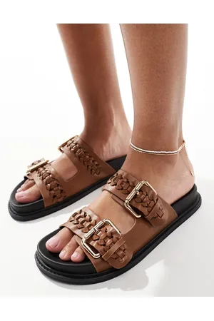 New Look Double buckle flat sandal in tan
