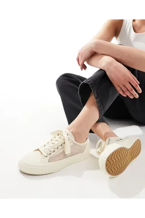Fred Perry Hughes mesh trainer in ecru