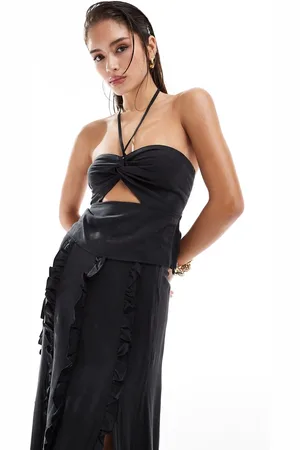 Pretty Lavish Textured halter top co-ord in