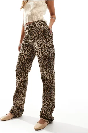 Pieces® Straight leg jeans in leopard print