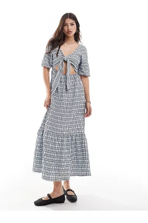 Brave Soul Seersucker maxi dress in gingham print