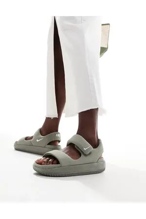 Nike Calm sandal in light army