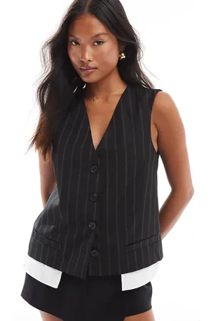 ASOS ASOS DESIGN Petite exposed pocket waistcoat in stripe