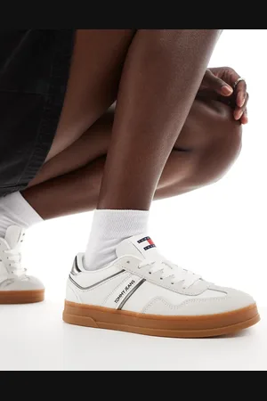 Tommy Hilfiger Court trainers in with gum sole