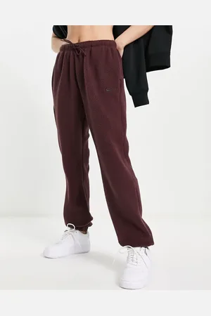 Nike Joggers in burgundy