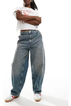Bershka Baggy skater jeans in dirty mid wash