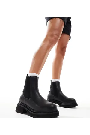 London Rebel London Rebel Becky wide fit chunky mid ankle chelsea boots in